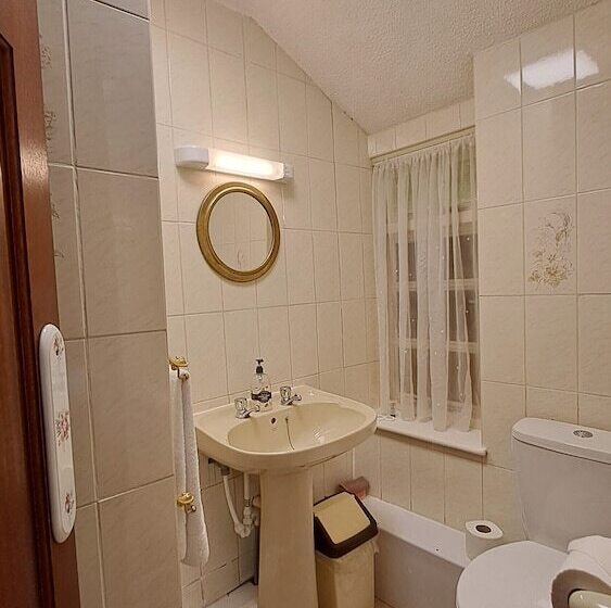 Пансион Coynant Farm Guest House