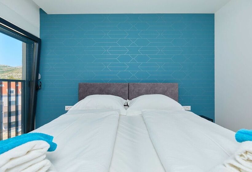 פנסיון Dominium City Suites