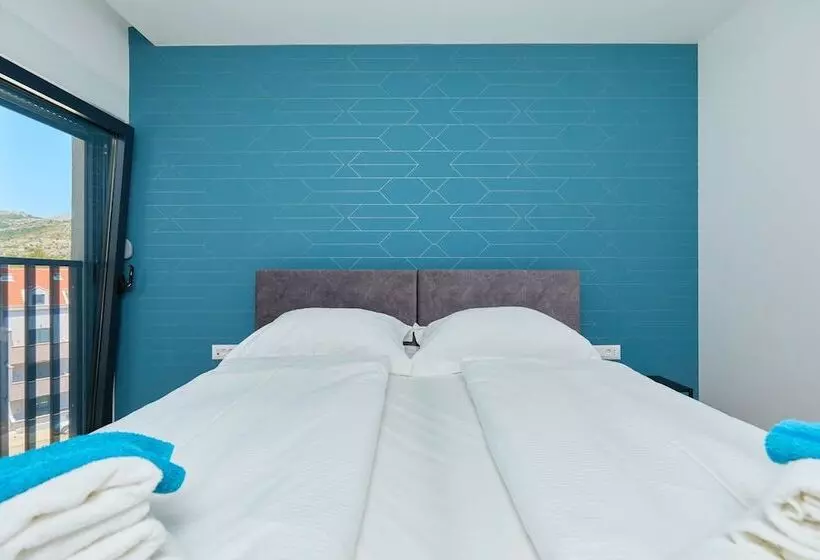 پانسیون Dominium City Suites