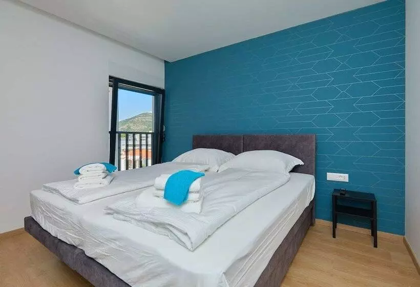 پانسیون Dominium City Suites