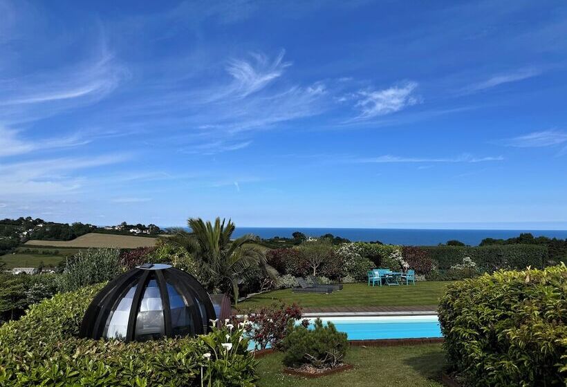 펜션 Halekulani Devon