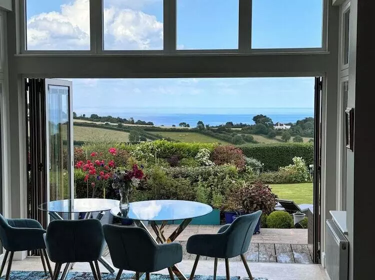 Pensionat Halekulani Devon