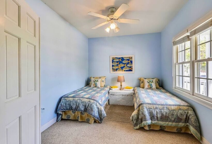 Place To Relax By Avantstay Shared Pool 3 Miles To Smather S Beach Month Long Stays Only