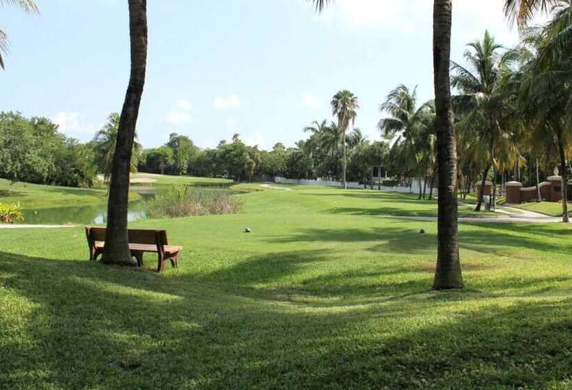 Place To Relax By Avantstay Shared Pool 3 Miles To Smather S Beach Month Long Stays Only