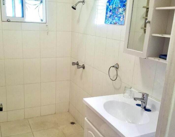 اقامتگاه Captivating 3 Bed House In Trelawny, Jamaica