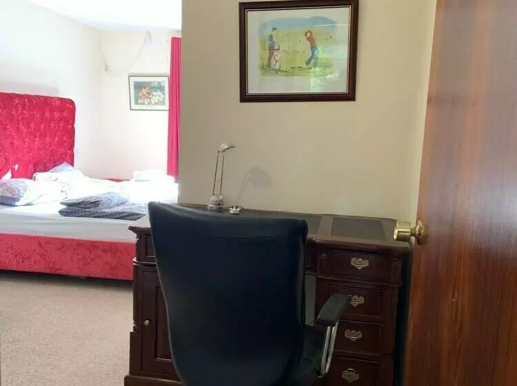 Residenssi Captivating Bungalow With Garden In High Wycombe