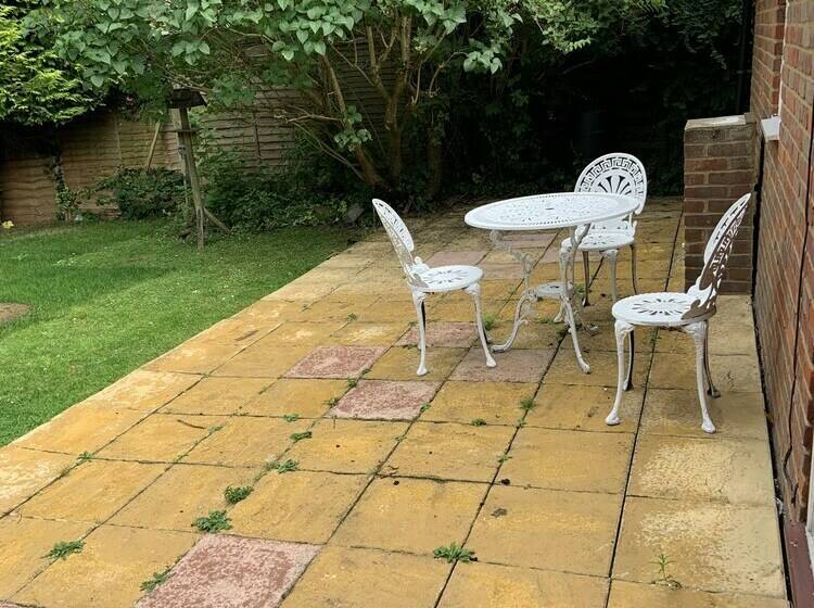 レジデンス Captivating Bungalow With Garden In High Wycombe