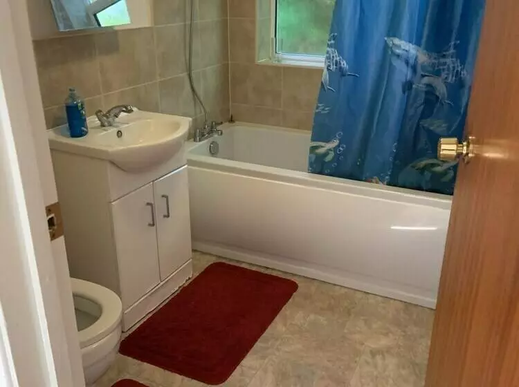 Residenssi Captivating Bungalow With Garden In High Wycombe