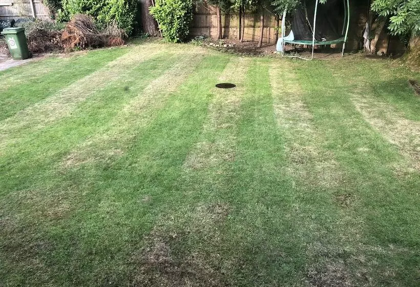 Residenssi Captivating Bungalow With Garden In High Wycombe