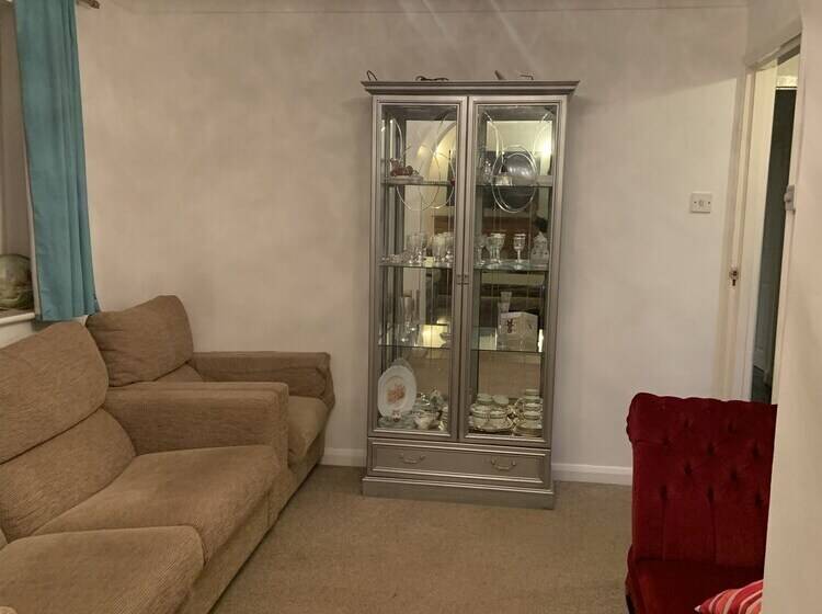 レジデンス Captivating Bungalow With Garden In High Wycombe