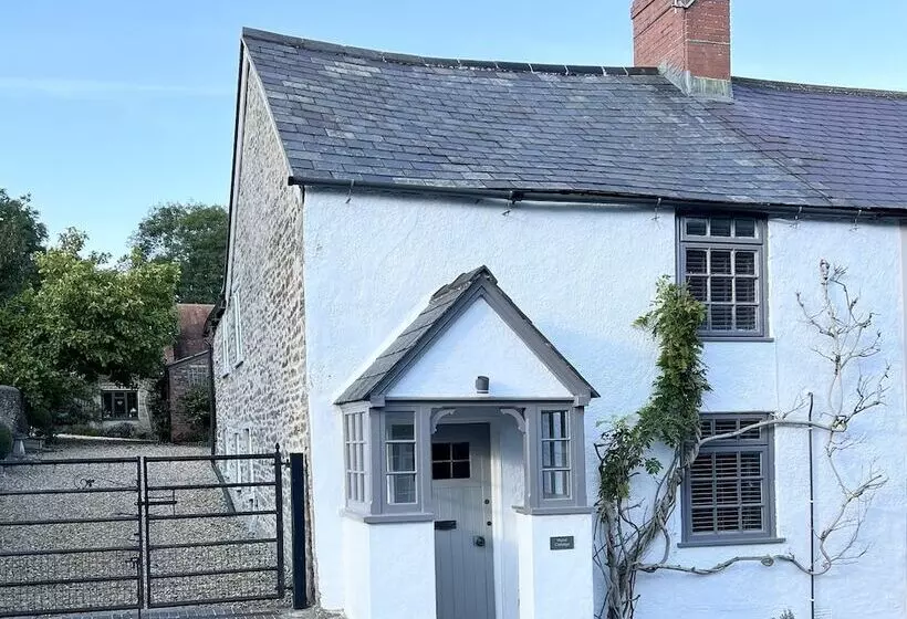 レジデンス Cosy Two Bedrooom Cottage, Set In A Dorset Village