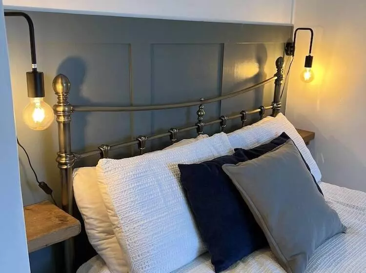 レジデンス Cosy Two Bedrooom Cottage, Set In A Dorset Village