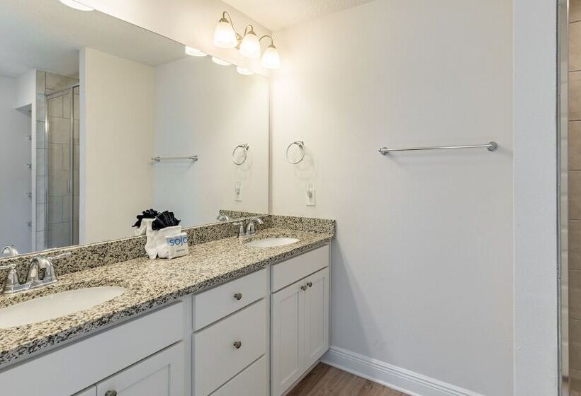 Santa Rosa Hideaway By Avantstay Pet Friendly 6 Mins To Beach!