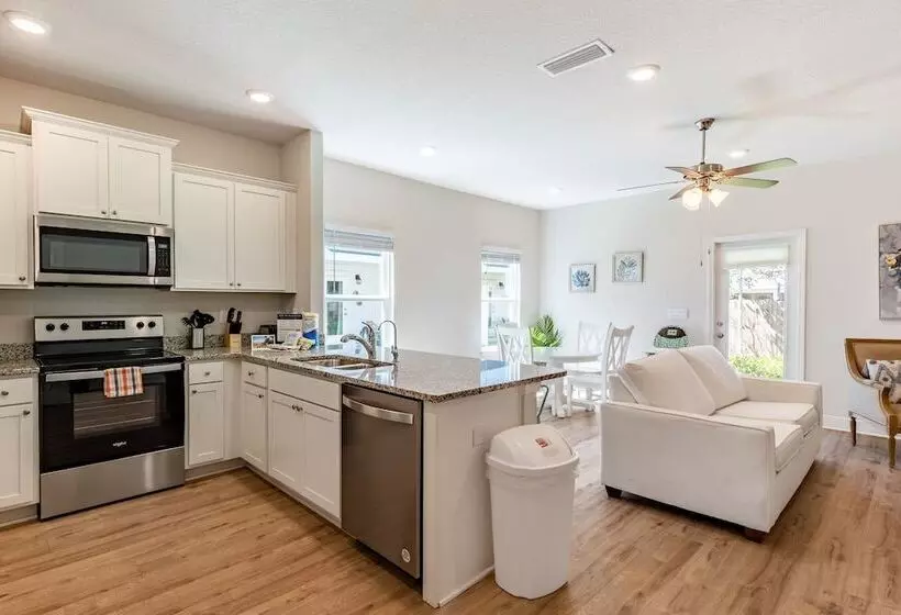 Santa Rosa Hideaway By Avantstay Pet Friendly 6 Mins To Beach!