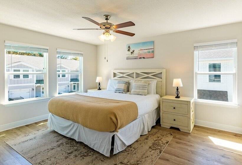 Santa Rosa Hideaway By Avantstay Pet Friendly 6 Mins To Beach!