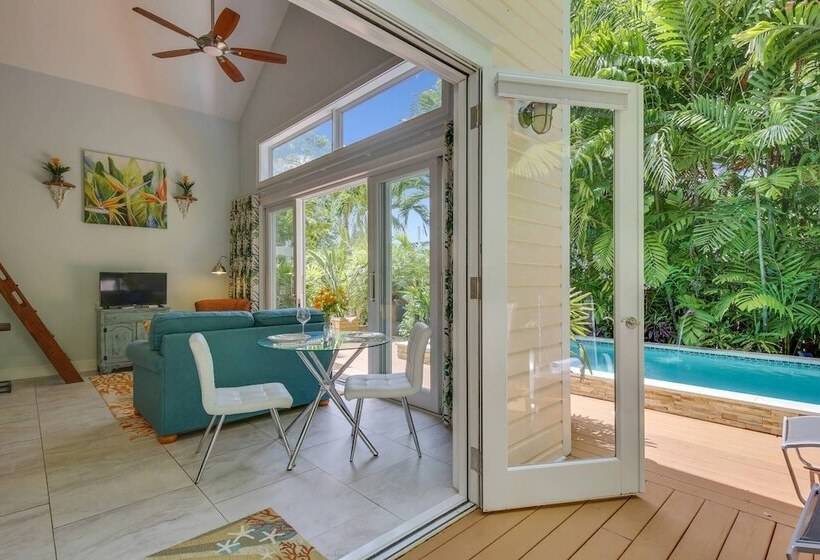 Serenity By Avantstay Guest House In Old Town W/ Shared Pool Month Long Stays Only