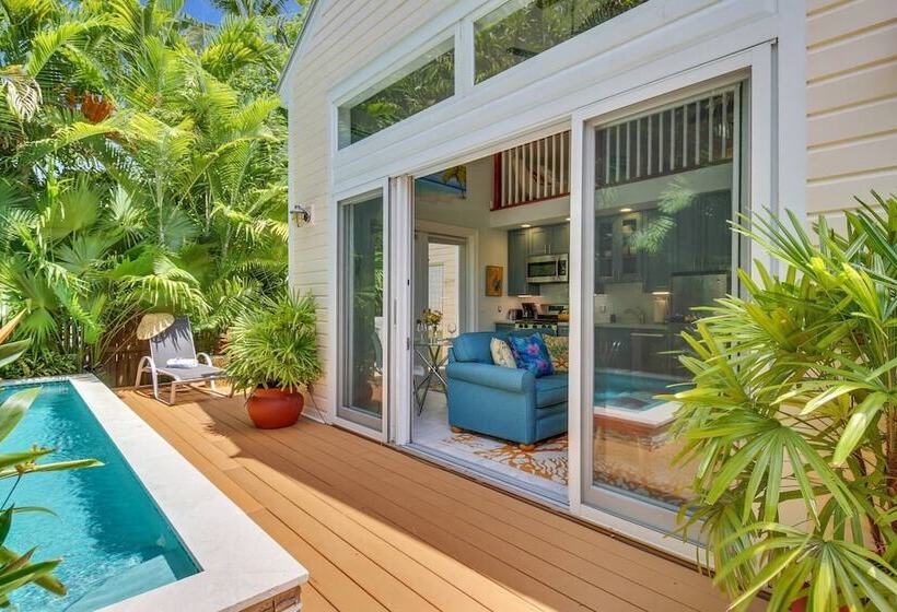 Serenity By Avantstay Guest House In Old Town W/ Shared Pool Month Long Stays Only