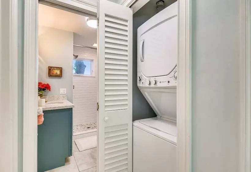 Serenity By Avantstay Guest House In Old Town W/ Shared Pool Month Long Stays Only