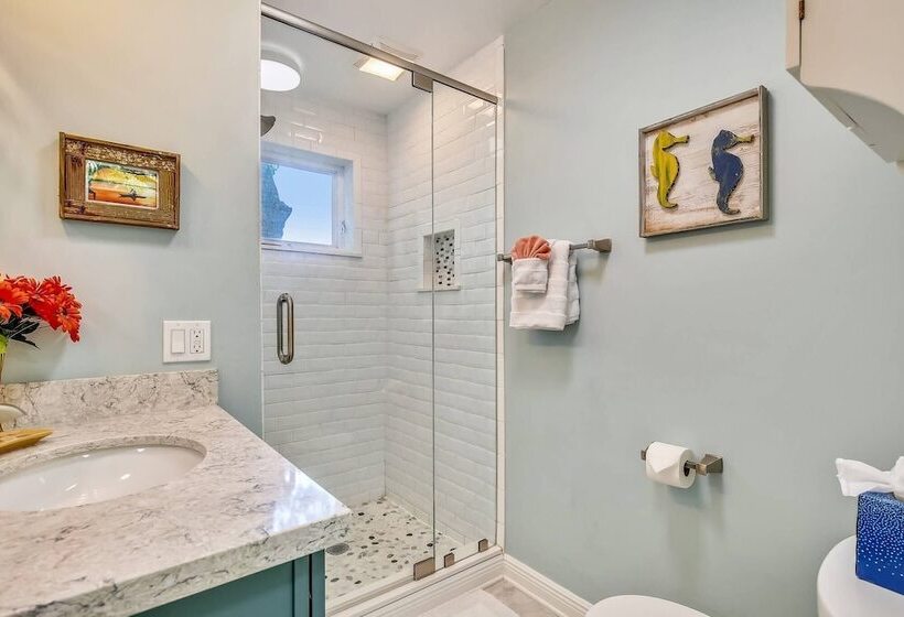 Serenity By Avantstay Guest House In Old Town W/ Shared Pool Month Long Stays Only