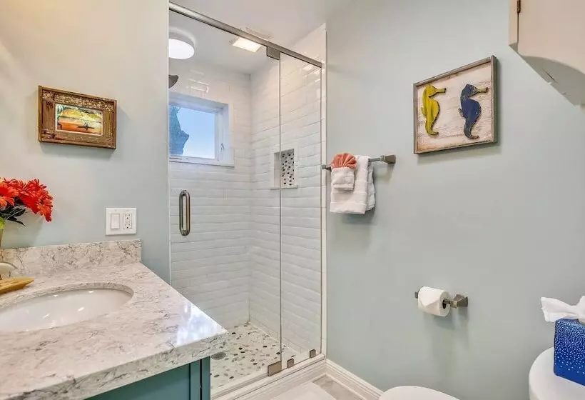 Serenity By Avantstay Guest House In Old Town W/ Shared Pool Month Long Stays Only