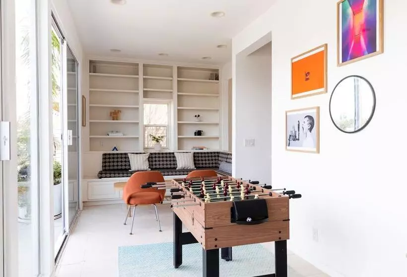 Bay Breeze By Avantstay Bayfront Home W/ Fire Pit & Private Dock In Balboa Peninsula