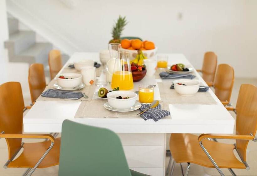 Bay Breeze By Avantstay Bayfront Home W/ Fire Pit & Private Dock In Balboa Peninsula