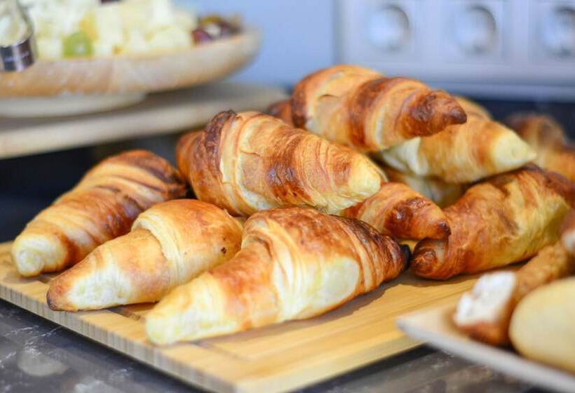 مبيت وإفطار Cunda Nonna