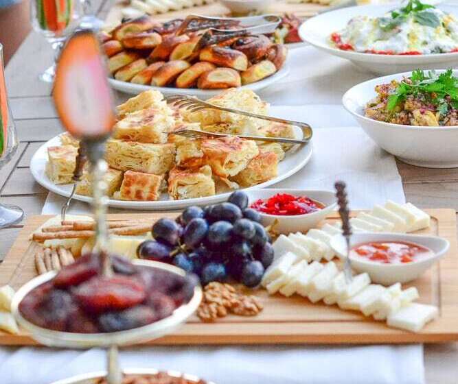 مبيت وإفطار Cunda Nonna