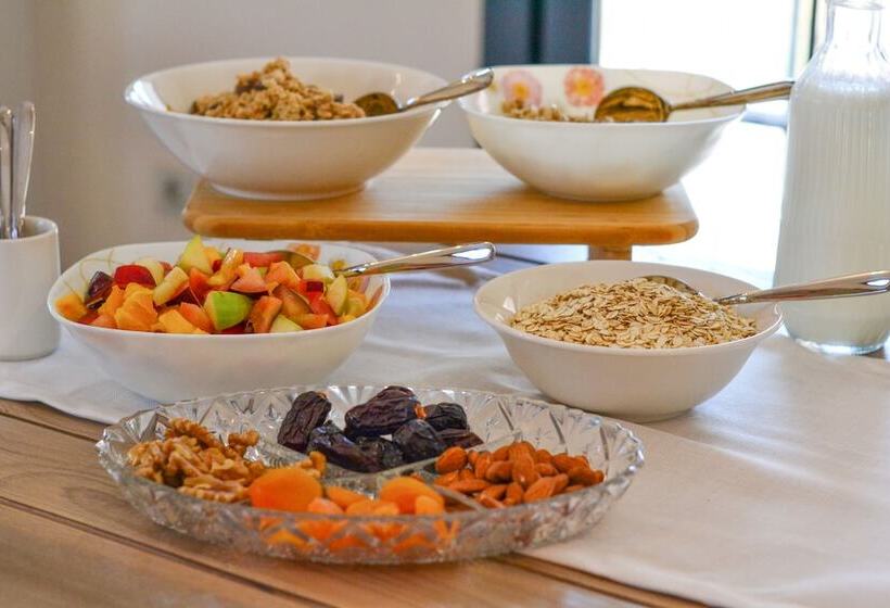 مبيت وإفطار Cunda Nonna