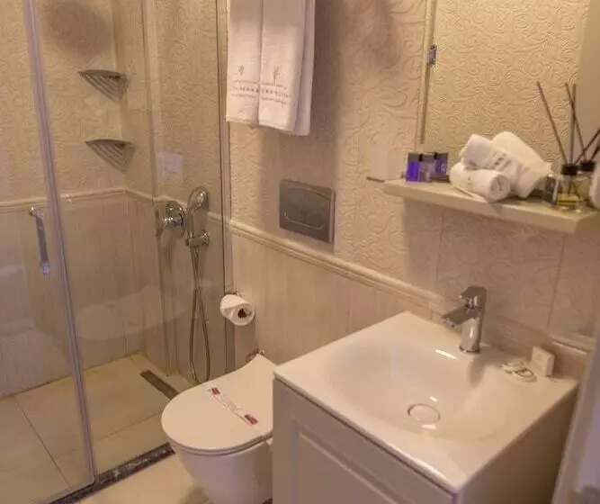 ベッドアンドブレックファースト Cunda Nonna