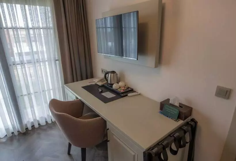 ベッドアンドブレックファースト Cunda Nonna