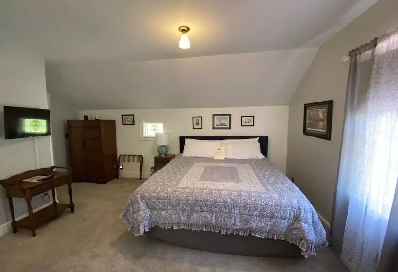 Aamiaismajoitus (B&B) Misty Mountain Inn