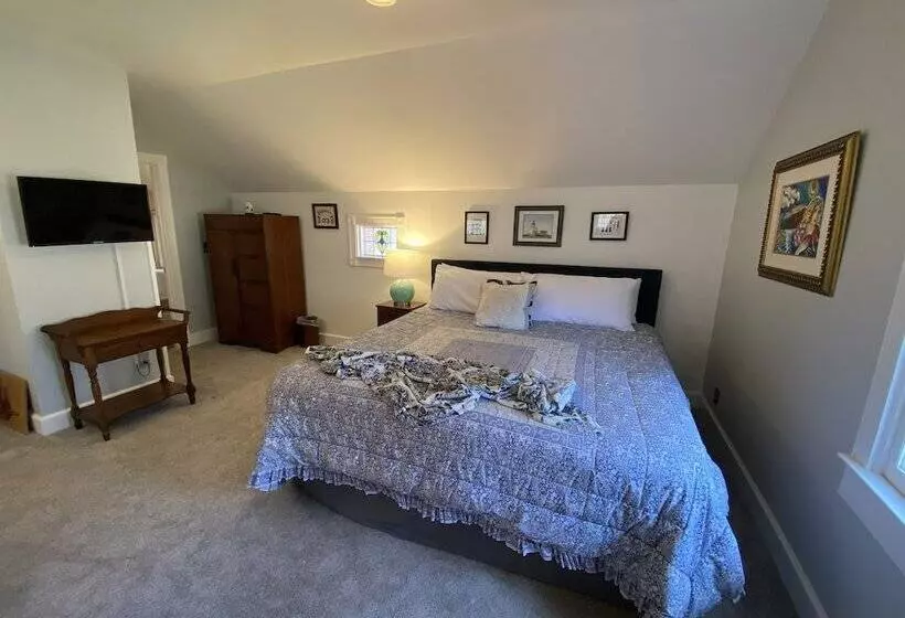 Aamiaismajoitus (B&B) Misty Mountain Inn