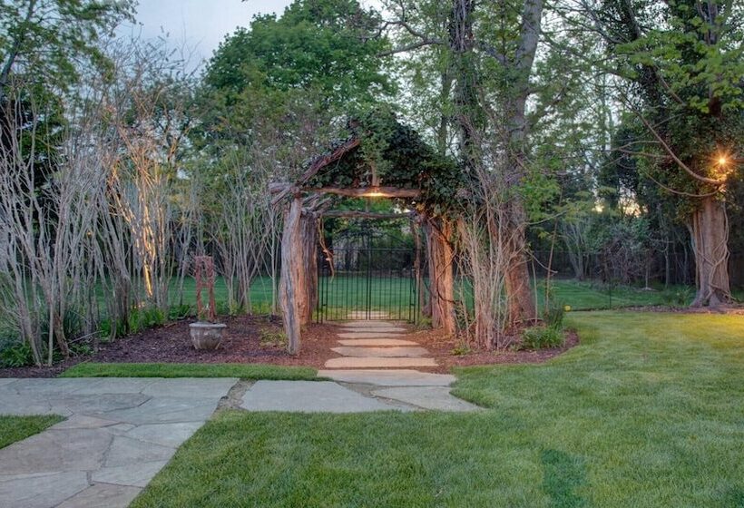 ベッドアンドブレックファースト The Mainstay