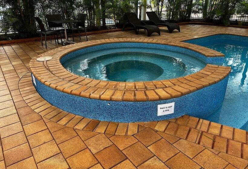 Darwin Esplanade Central Official