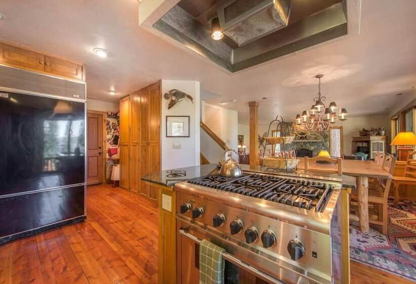 Ellis Peak By Avantstay Beautiful Mckinney Cabin W/ Filtered Lake Views