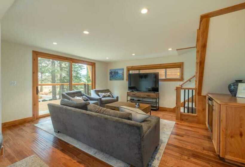 Henderson By Avantstay Lake View! Walk To Beach, Garwoods & More!