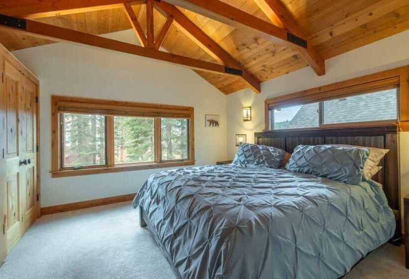 Henderson By Avantstay Lake View! Walk To Beach, Garwoods & More!