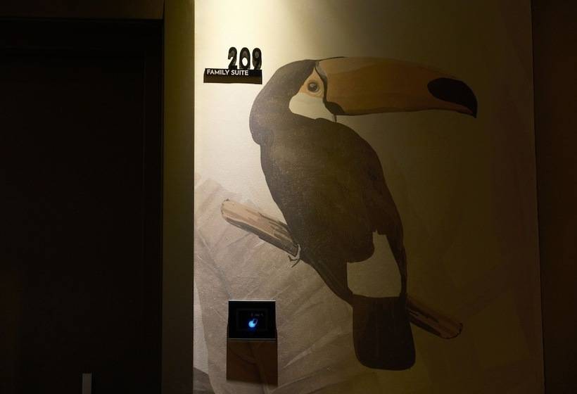 פונדק Lamberti Boutique