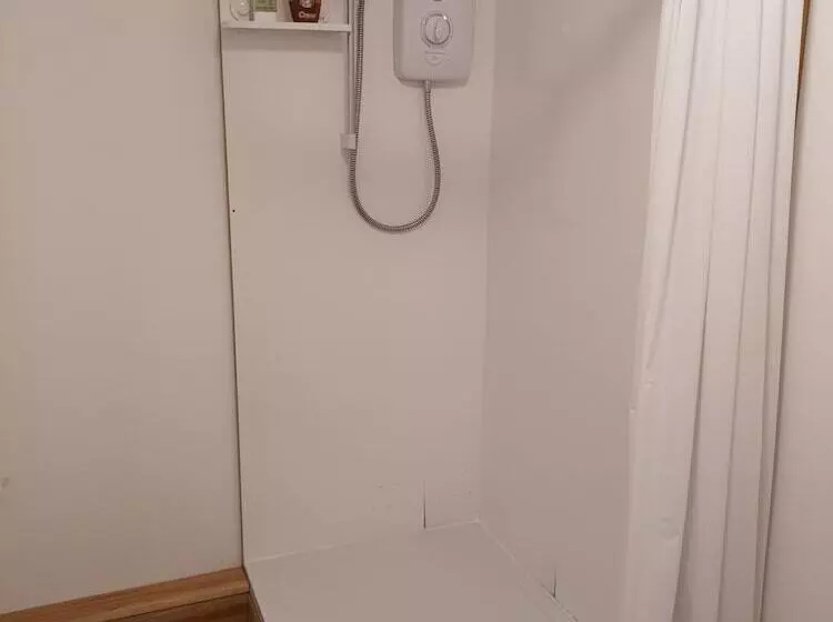 Hotelli Converted French Bus With Stunning Views