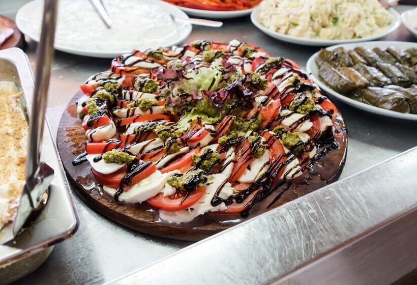 Отель Corfu Maris Bellos