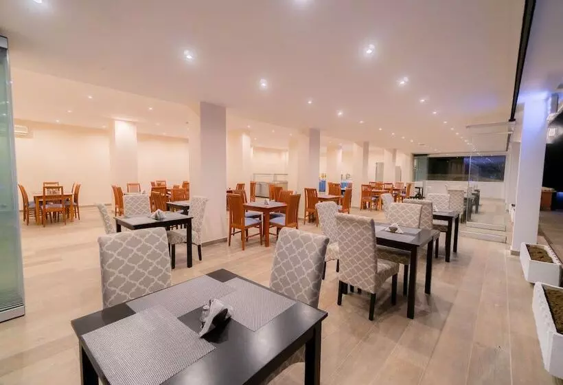 Hotelli Corfu Maris Bellos