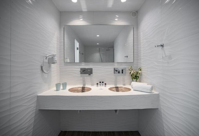 Отель Corfu Maris Bellos