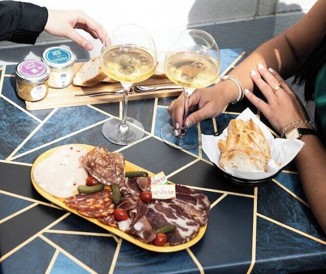 هتل Graphik Montparnasse