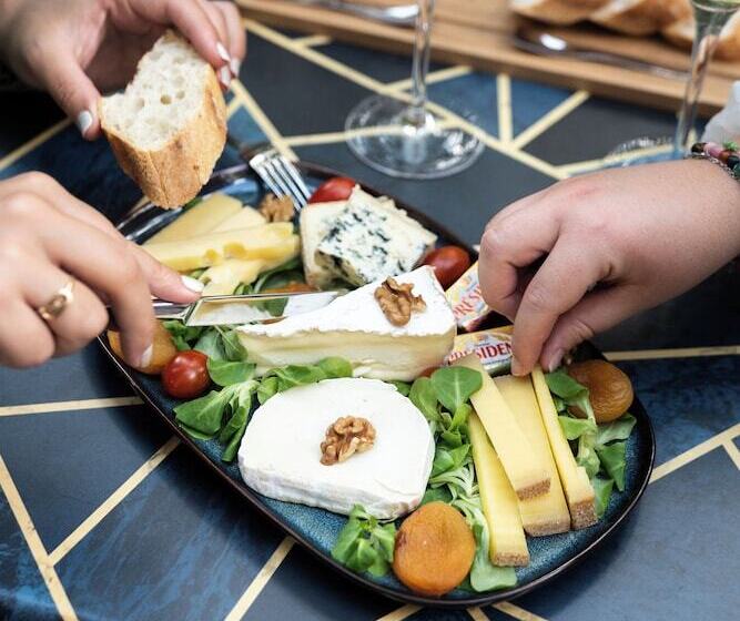 هتل Graphik Montparnasse