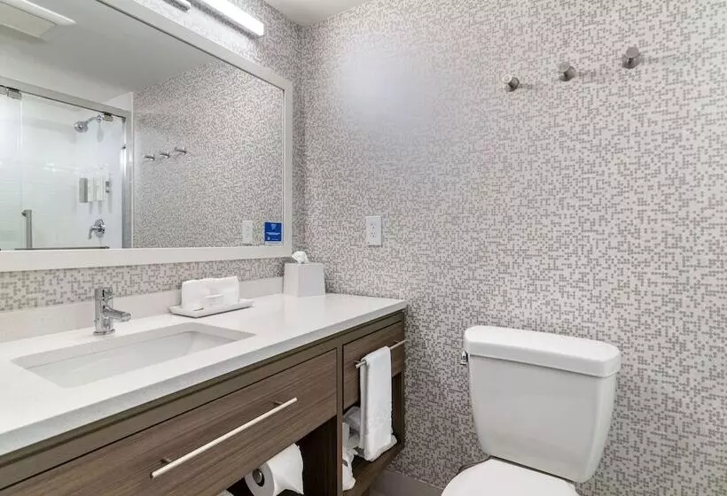 هتل Home2 Suites By Hilton Bangor