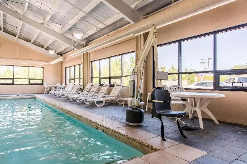 هتل Home2 Suites By Hilton Bangor