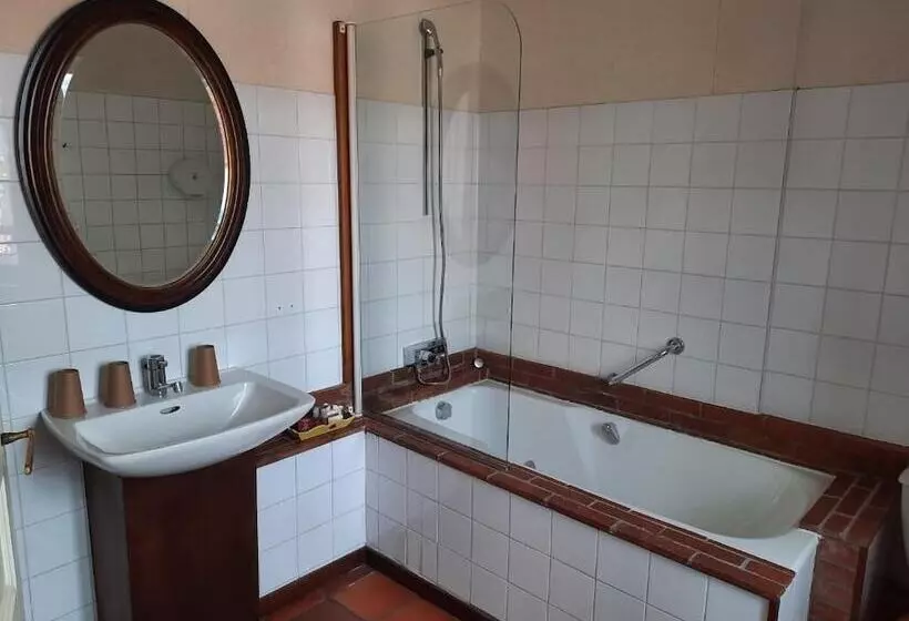 ホテル Le Manoir De La Barbacane