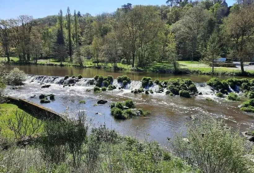 ホテル Le Manoir De La Barbacane