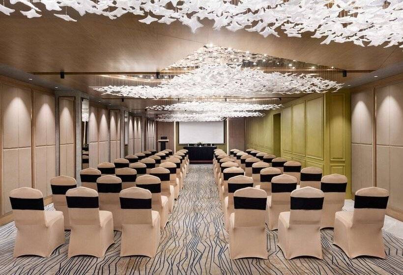 Hotel Ramada Encore By Wyndham Siliguri Sevoke Road